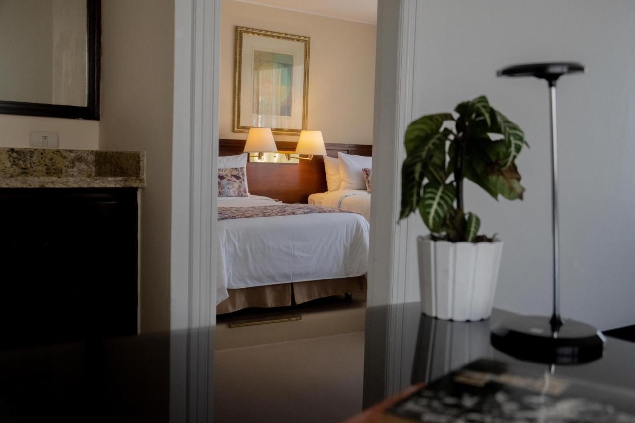 La Quinta By Wyndham Quito Hotel Buitenkant foto