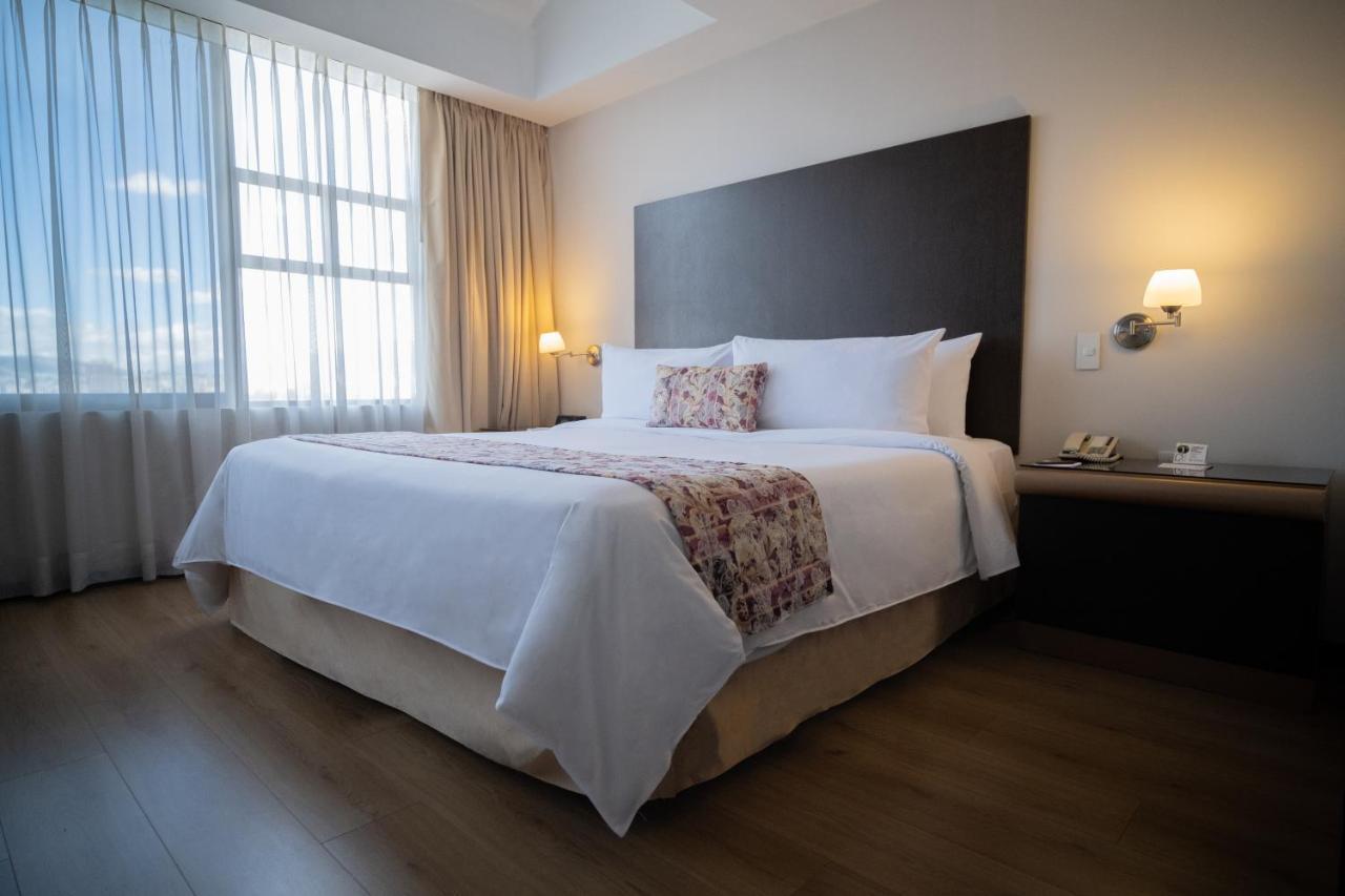 La Quinta By Wyndham Quito Hotel Buitenkant foto