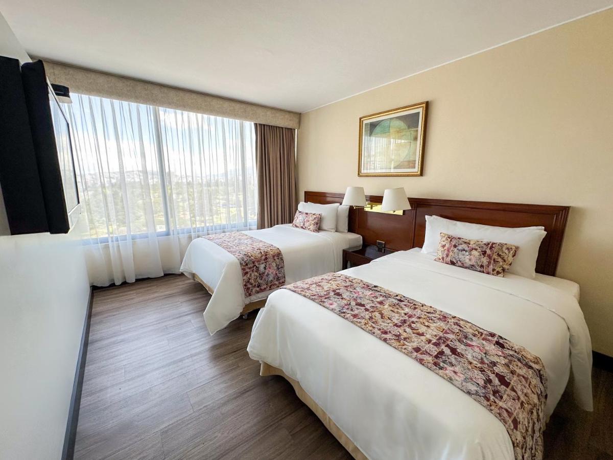 La Quinta By Wyndham Quito Hotel Buitenkant foto