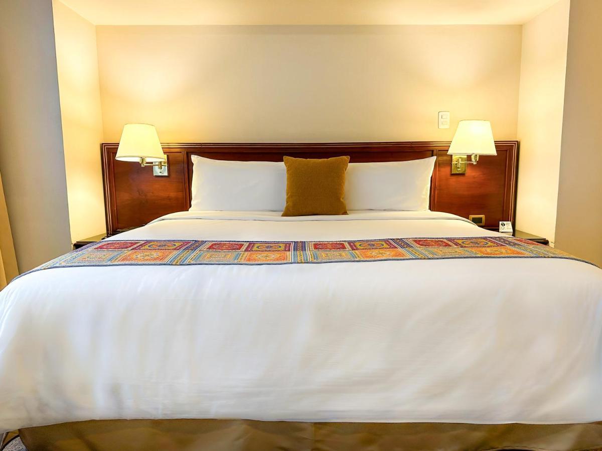 La Quinta By Wyndham Quito Hotel Buitenkant foto