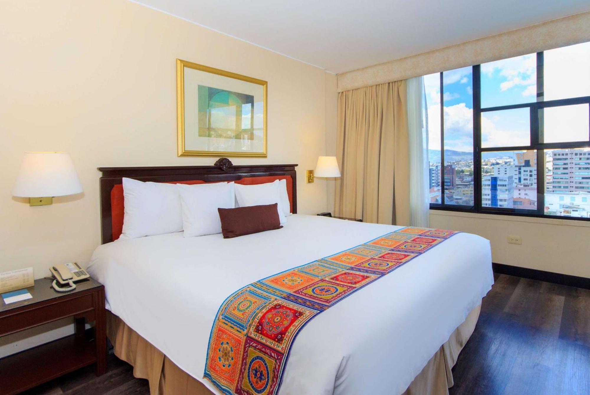 La Quinta By Wyndham Quito Hotel Buitenkant foto