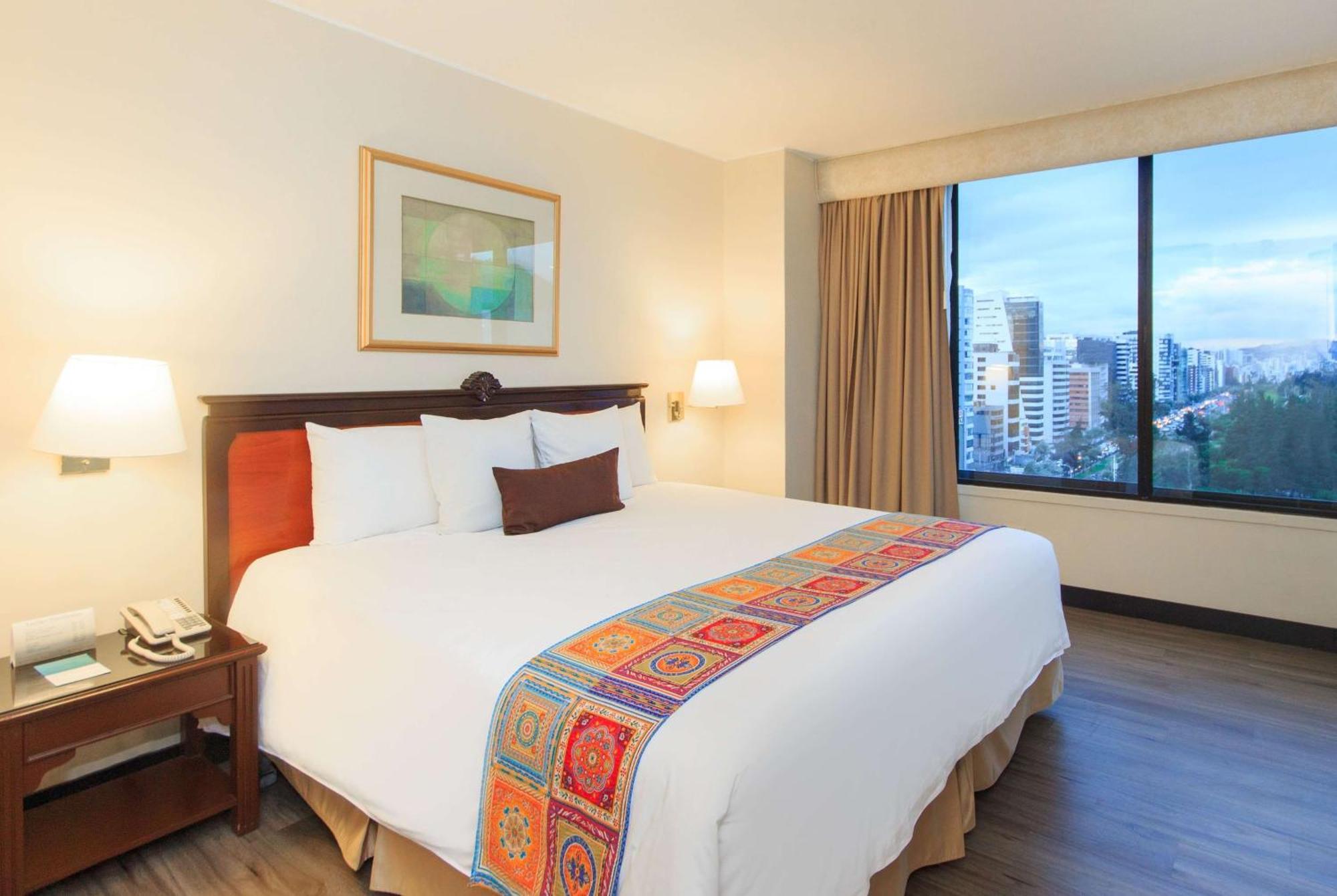 La Quinta By Wyndham Quito Hotel Buitenkant foto