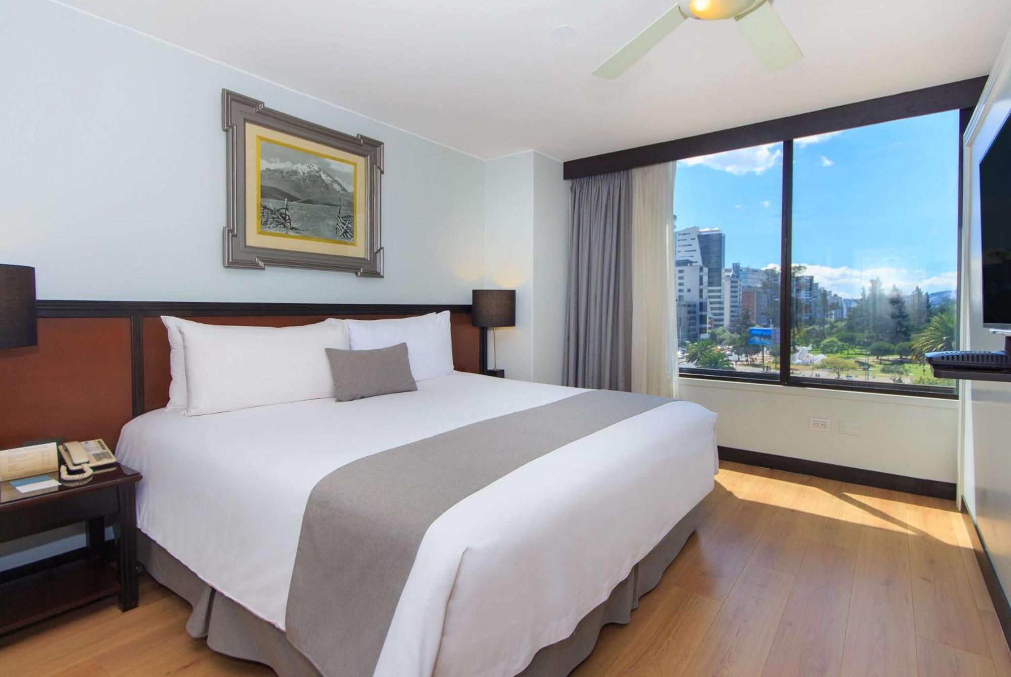 La Quinta By Wyndham Quito Hotel Buitenkant foto